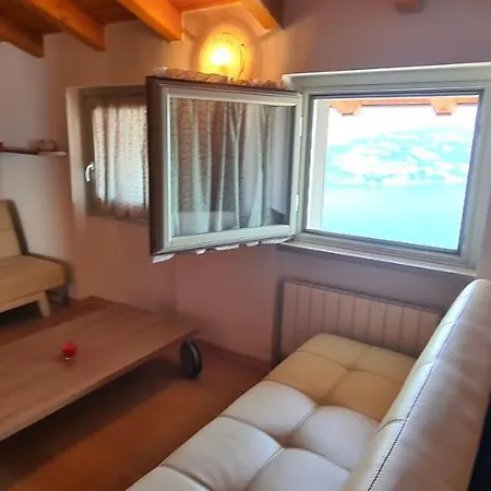 Apartamento La In Con Piscina E Vista Parzanica