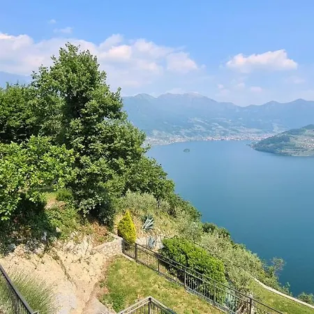 La In Con Piscina E Vista * Parzanica